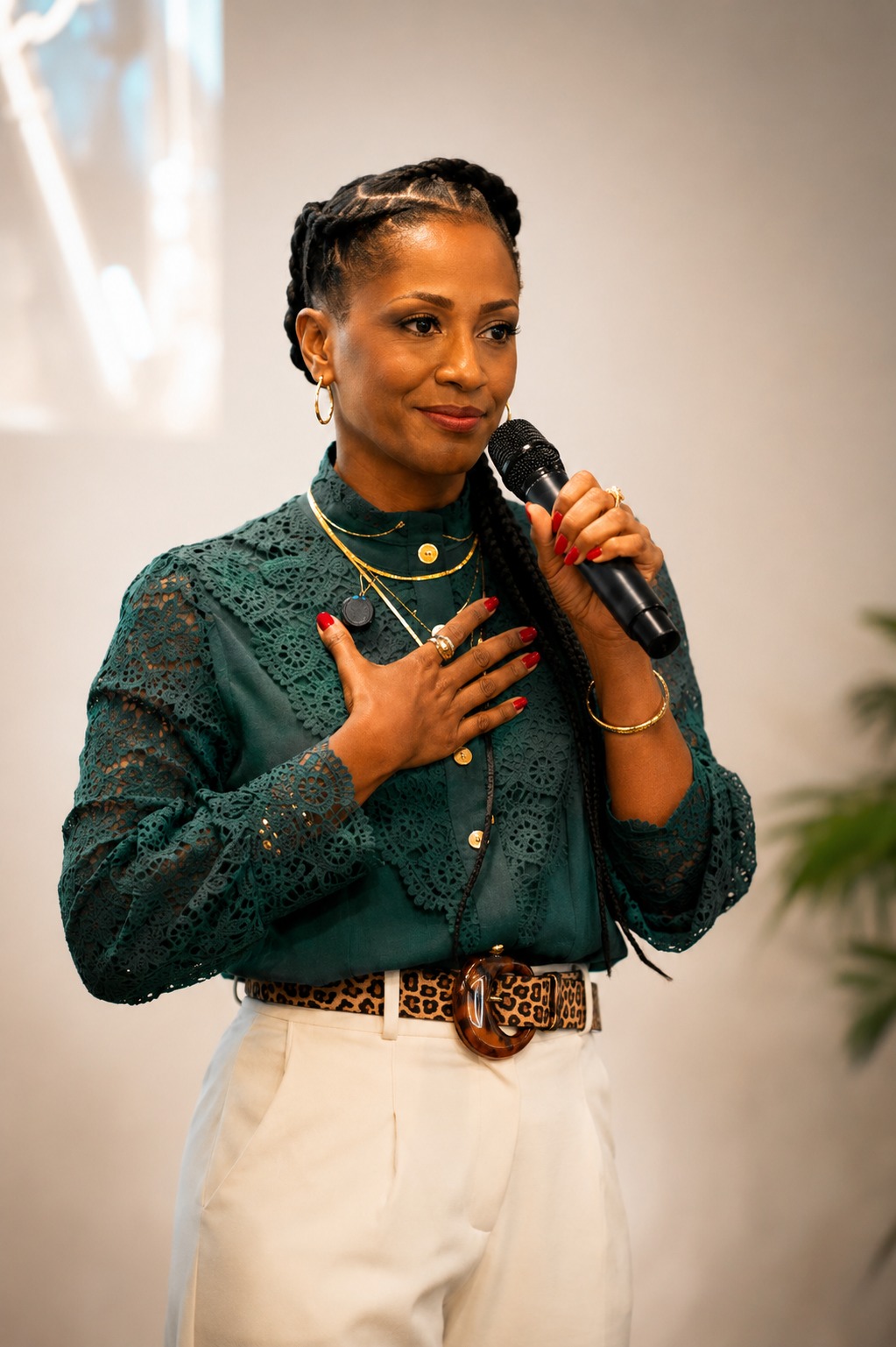 Maura Machado, mentora sistêmica e fundadora do Instituto Raízes da Prosperidade